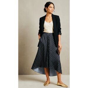 Vince Black Skirt Size 22 NWT - Classic Elegant